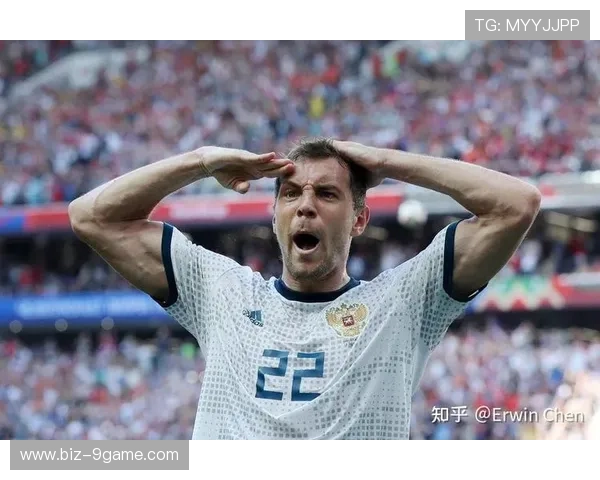 足球场上的梗王们:十位球星幽默瞬间解读与精彩表现回顾